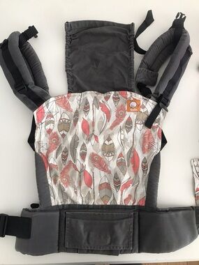 Tula carrier with Feather Print - Gray & Coral